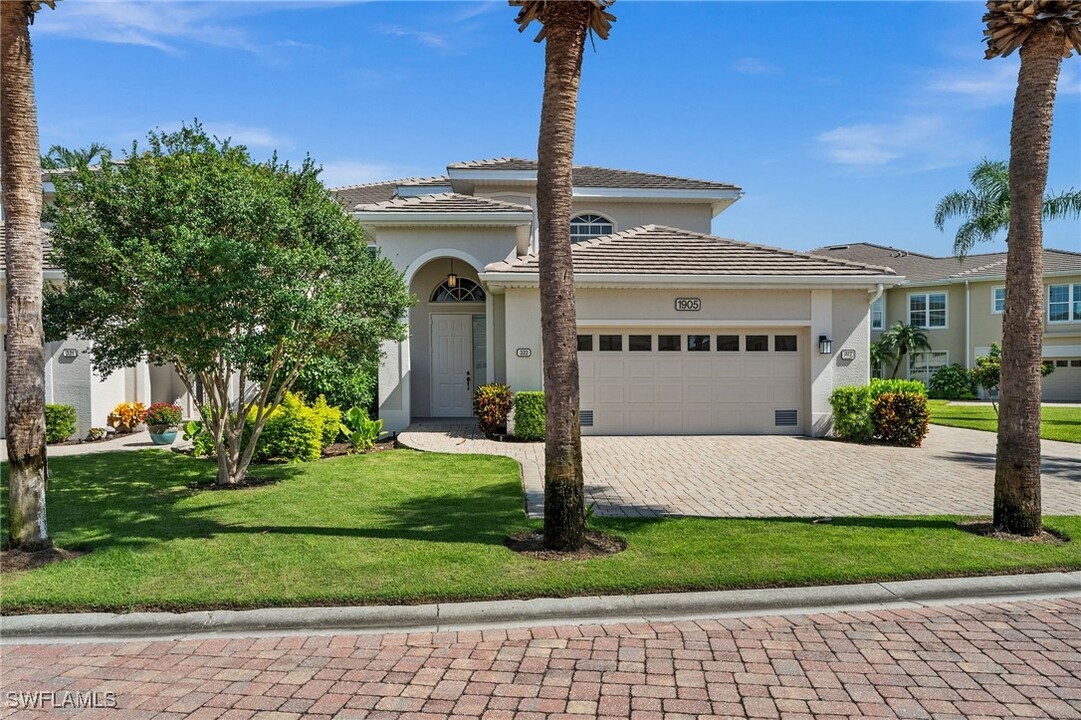 1905 Seville Blvd in Naples, FL - Building Photo