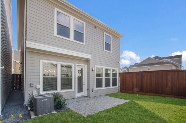 property at 10930 Keaton Landing Dr
