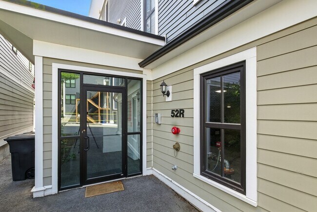 52R River St in Boston, MA - Building Photo - Building Photo