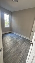 299 Dover St, Unit 1 in Bridgeport, CT - Building Photo - Building Photo