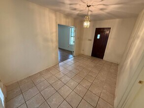 3801 N 12th Ave in Pensacola, FL - Building Photo - Building Photo