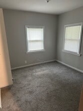321 E 80th St in Kansas City, MO - Building Photo - Building Photo