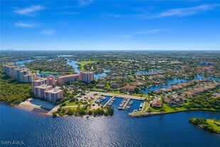 14817 Laguna Dr in Ft. Myers, FL - Building Photo