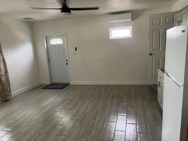 property at 1809 Barksdale Dr