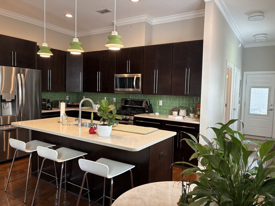 1416 N Martin Luther King Jr Blvd. in Tallahassee, FL - Building Photo