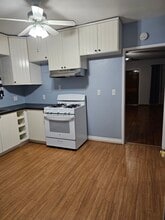 249 W Hampton Ct in Covina, CA - Foto de edificio - Building Photo