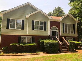 1400 Scenic Brook Tr SW in Conyers, GA - Building Photo