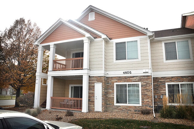 4605 Hahns Peak Dr in Loveland, CO - Building Photo - Building Photo