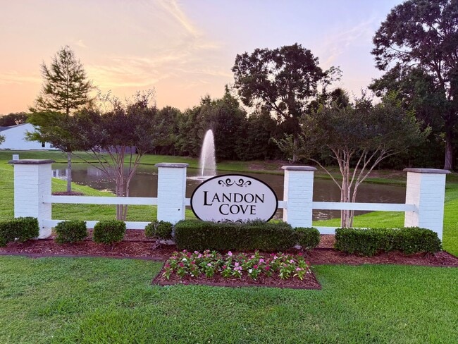 property at 115 Twin Meadow Ln