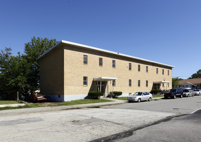 Edmond Terrace in Manchester, NH - Foto de edificio - Building Photo