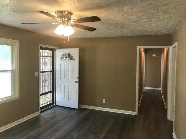 521 S Belcrest Ave in Springfield, MO - Building Photo - Building Photo