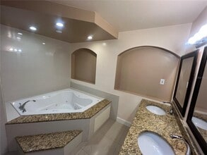 6231 63rd St N in Pinellas Park, FL - Building Photo - Building Photo