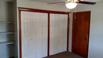 407 N Marshall St, Unit 407 in Prairie City, IA - Building Photo - Building Photo