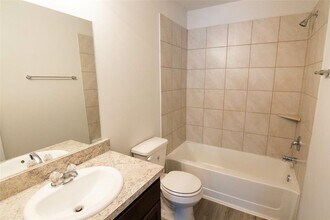 5335 Tobins Gully Dr in Katy, TX - Building Photo - Building Photo