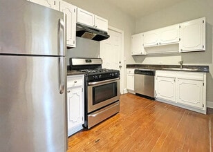 1709 S Racine Ave in Chicago, IL - Building Photo - Building Photo