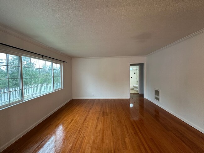 1005 2nd St in Redding, CA - Building Photo - Building Photo