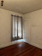 246 Delaware Ave, Unit 1 East in Albany, NY - Building Photo - Building Photo