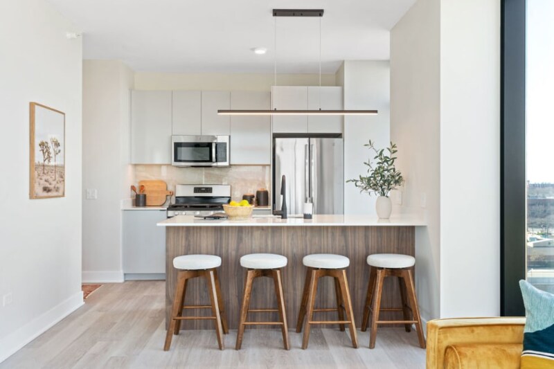 1169 W Van Buren St in Chicago, IL - Building Photo