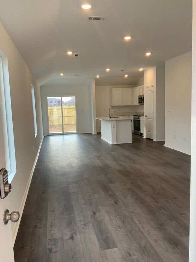 8101 Donna Dr in North Little Rock, AR - Building Photo - Building Photo