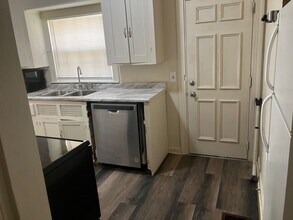 2330 Rugby Rd in Dayton, OH - Building Photo - Building Photo