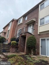 4570 Conwell Dr in Annandale, VA - Building Photo - Building Photo