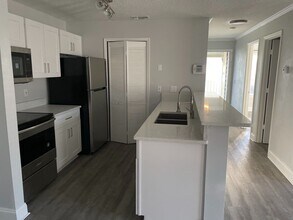 5980 Westgate Dr in Orlando, FL - Building Photo - Building Photo