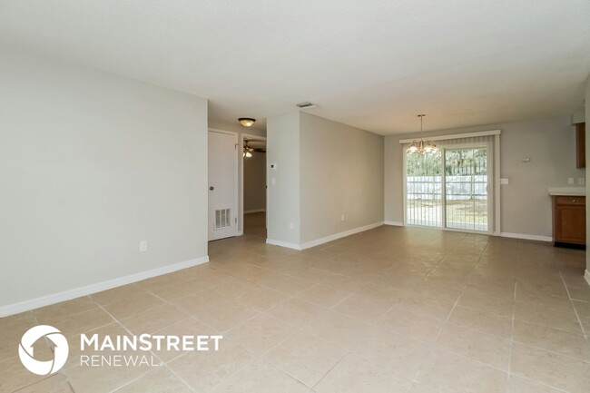 535 San Lanta Cir in Sanford, FL - Building Photo - Building Photo