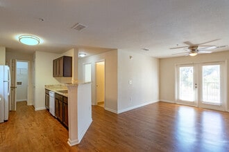 Andrews Place Apartments in Panama City, FL - Foto de edificio - Interior Photo