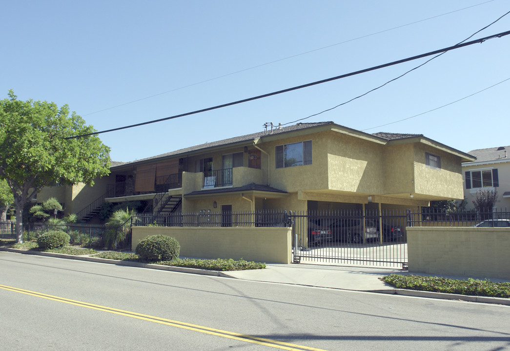 142 W Live Oak St in San Gabriel, CA - Building Photo