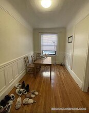 48 Babcock St in Brookline, MA - Building Photo - Building Photo