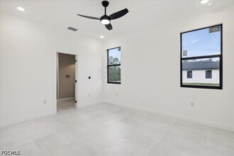 1006 Hamilton Ave in Lehigh Acres, FL - Building Photo - Building Photo