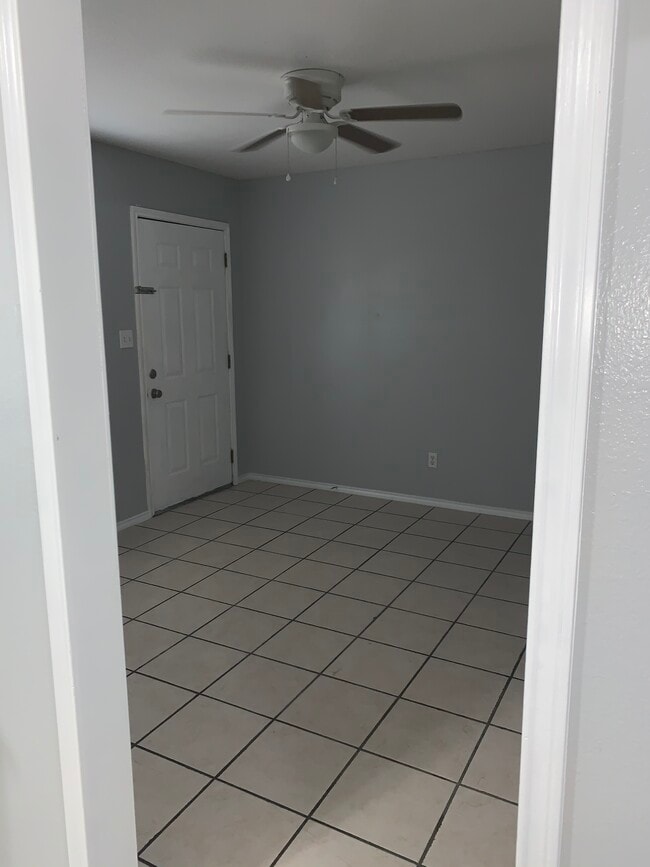 5012 Austin Rd, Unit #2 in Brownsville, TX - Building Photo - Building Photo