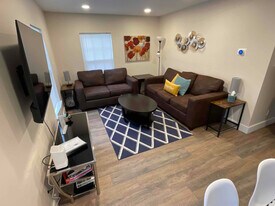 1104 S State St in Champaign, IL - Building Photo