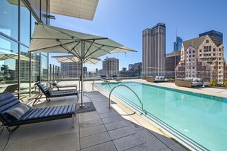 Park Fifth in Los Angeles, CA - Building Photo - Building Photo