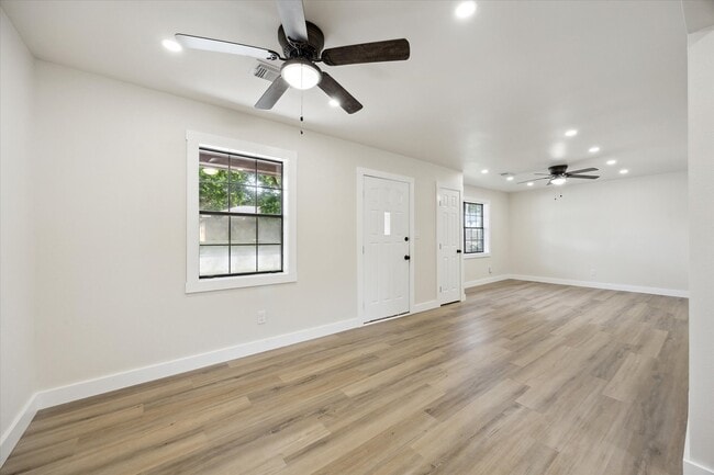 property at 1201 E Alamo St