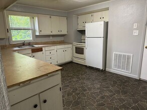 11523 N Elm Grove Rd in Syracuse, IN - Building Photo - Building Photo