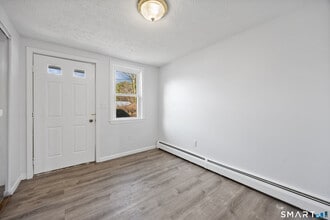 9 Guiel Pl in Meriden, CT - Building Photo - Building Photo