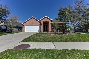 18455 Yellowstone Trail in Humble, TX - Building Photo