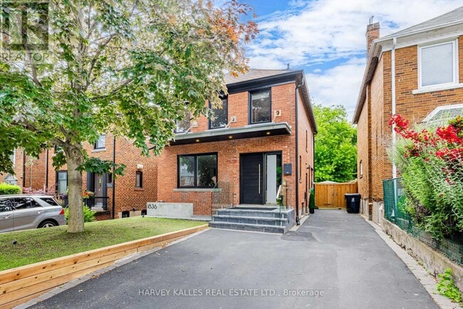 property at 1836 Bathurst St