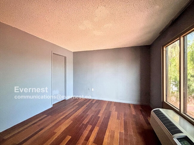 8421 S Orange Blossom Trl in Orlando, FL - Building Photo - Building Photo