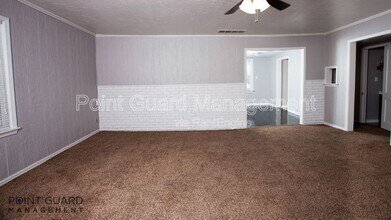 852 S Belmont Ave in Wichita, KS - Building Photo - Building Photo