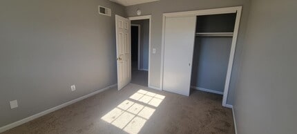 413 Chapman Ct in Lexington, KY - Foto de edificio - Building Photo