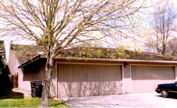 1709 Blackoak Dr in Stockton, CA - Building Photo