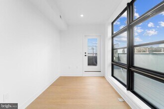 1417 Belmont St NW in Washington, DC - Building Photo - Building Photo