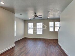 11037 S Blue Byu Dr in South Jordan, UT - Building Photo - Building Photo