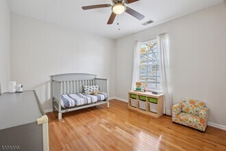 12 Hansom Rd in Bernards, NJ - Building Photo - Building Photo