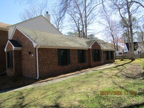 430 Faire Chase in Chesapeake, VA - Building Photo - Building Photo