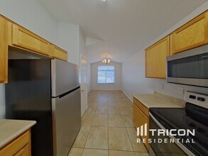 3426 W Wayland Dr in Phoenix, AZ - Building Photo - Building Photo