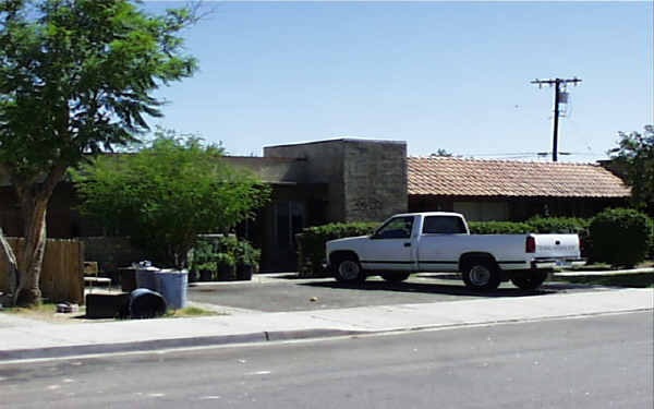 3850 E Calle Ricardo in Palm Springs, CA - Building Photo