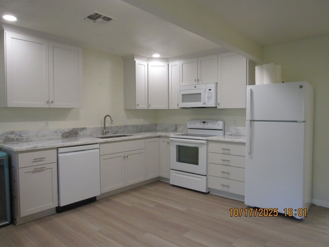 property at 7083-7083 Murieta Pkwy